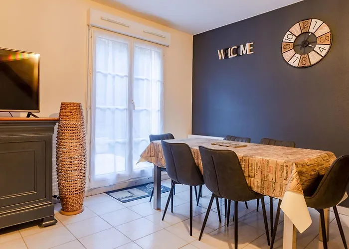 Le Hameau Du Prieure By Interhome * Bonneville-sur-Touques